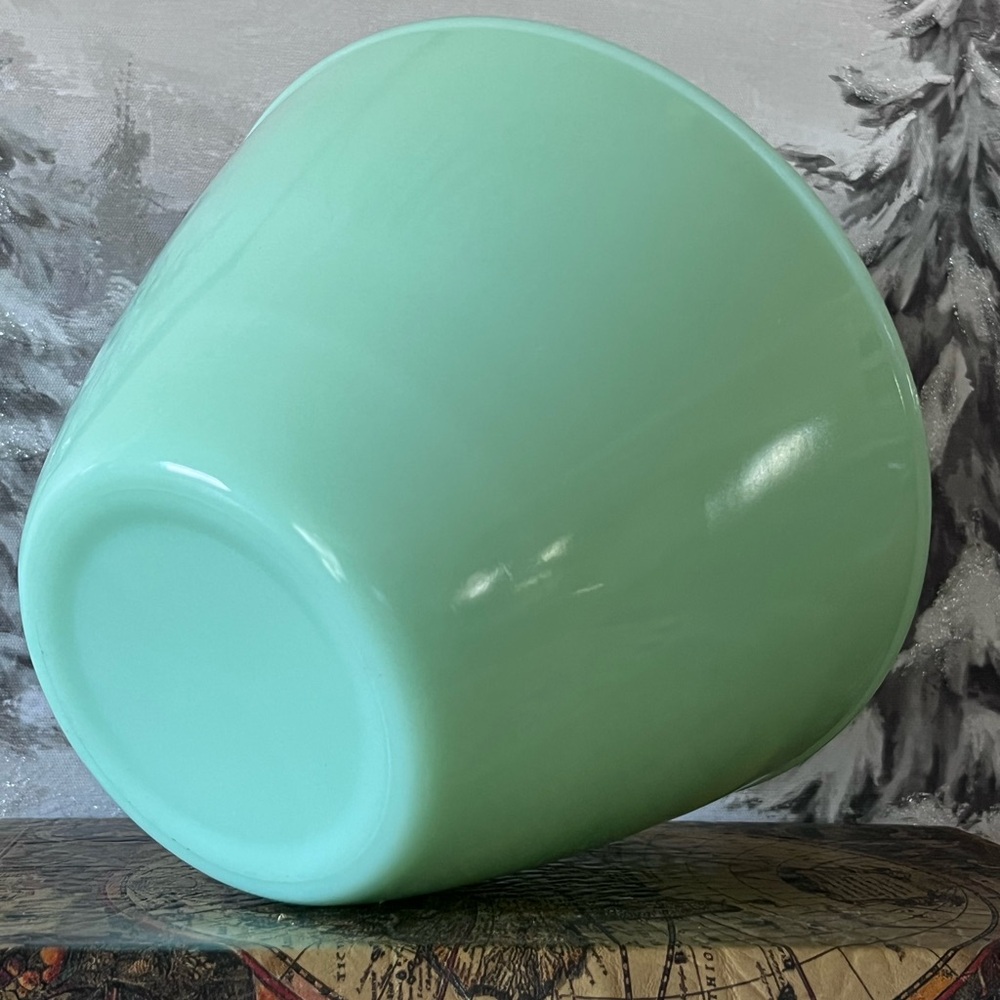 Vintage Jadeite-Style Green Glass Mixing Bowl with Rooster Decal - Picture 2 of 8